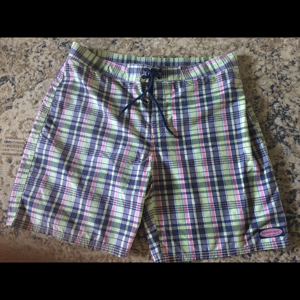 Men's Vineyard Vines Swim Trunks size 38